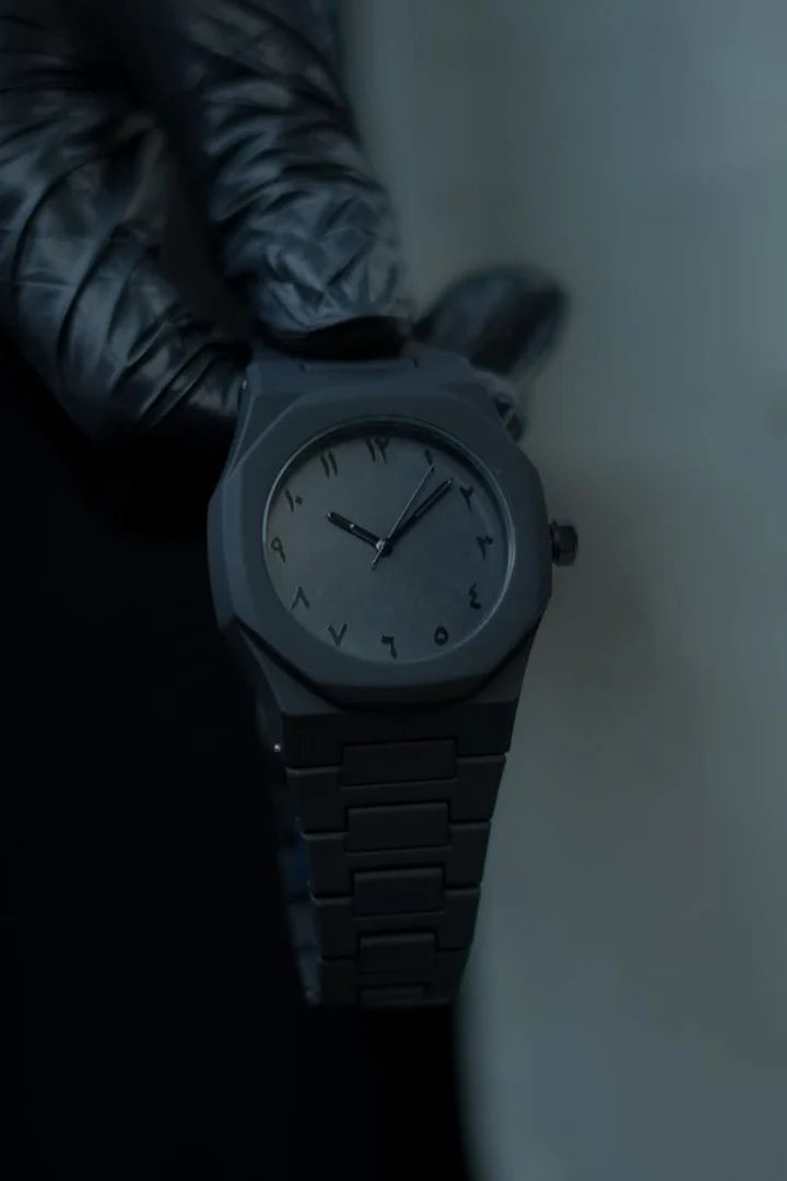 Aura – Black Arabic Dial