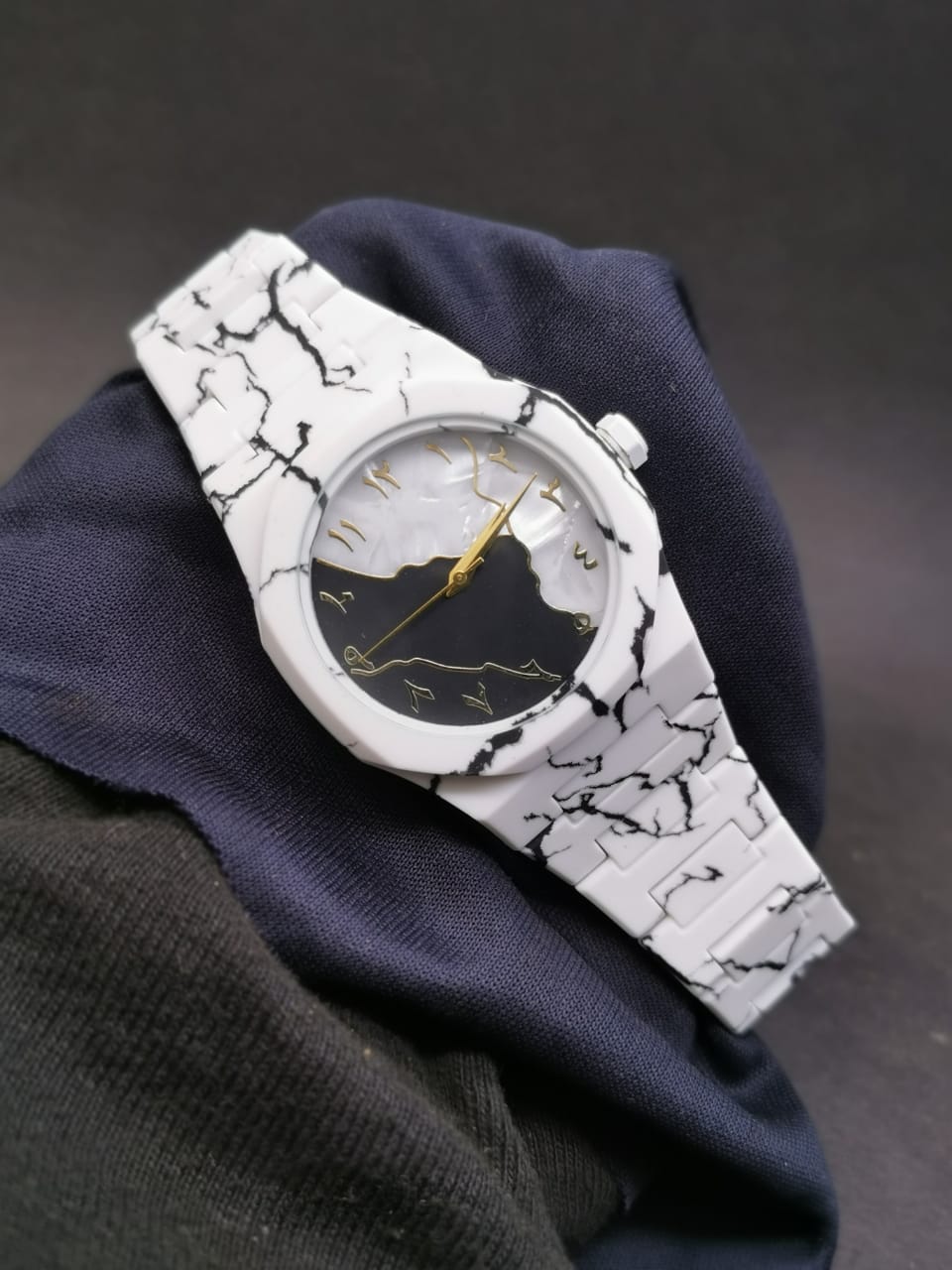 Aura – White Marble Arabic Dial